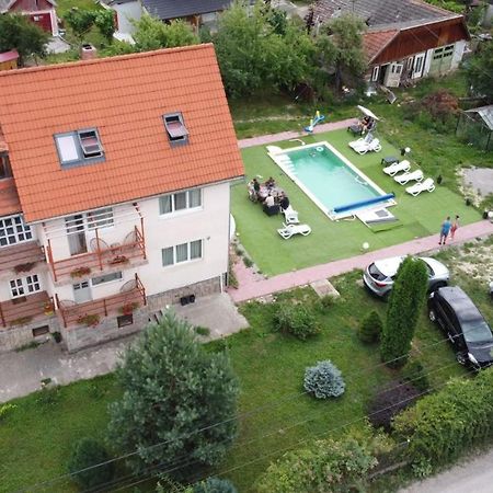 Pensiunea Apolka Panzió Covasna Exterior foto